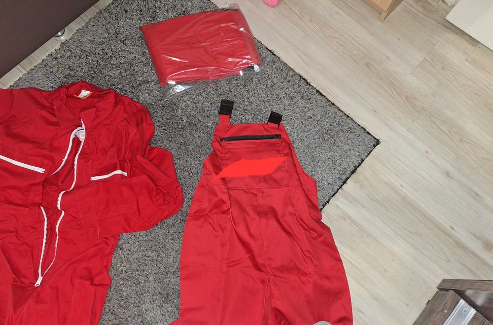 Продавам работно облектло