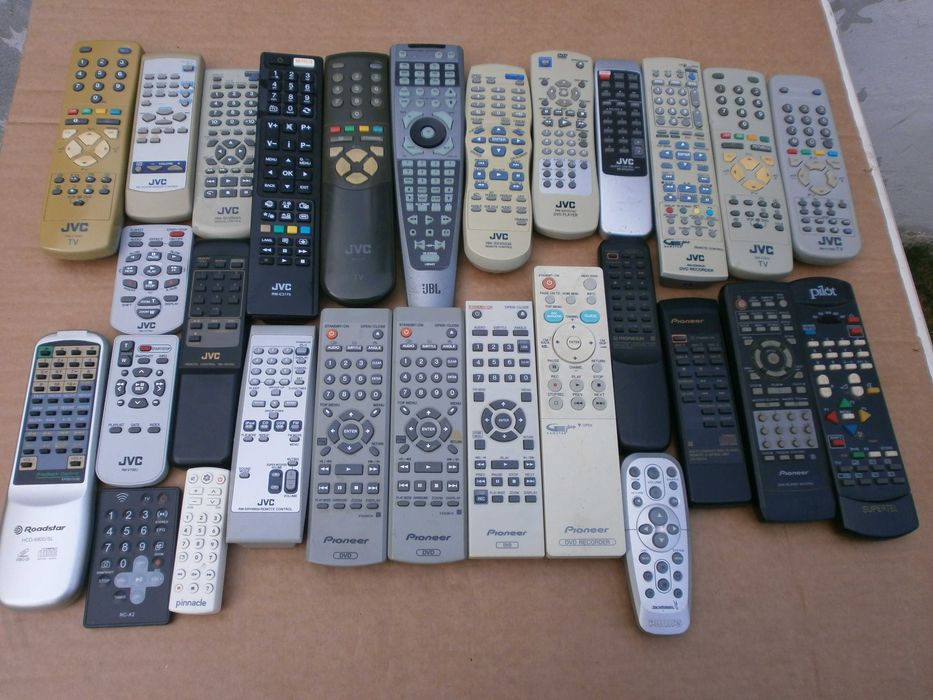 lot telecomenzi diverse