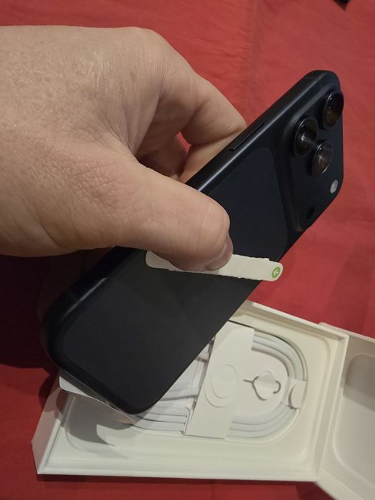 -Iphone 17Pro, Nou, 256Gb, 8Ram, 0 cicluri incarcare, neactivat, nefol