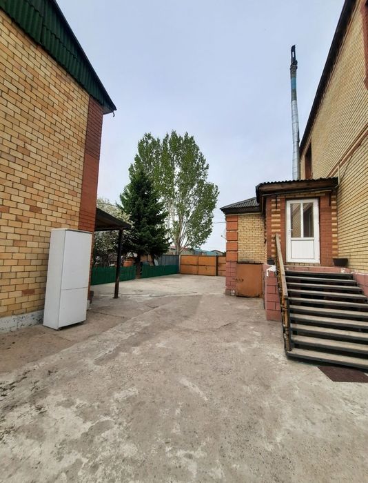 Продам Два благоустроенных дома в центре Астаны!