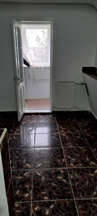 Inchiriez apartament