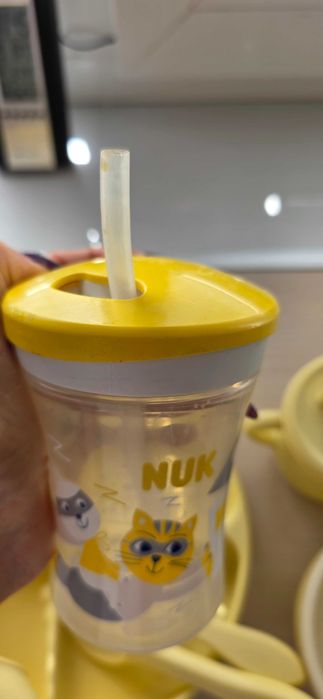 Силиконови прибори за хранене