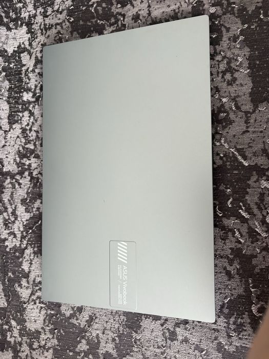 Продам ноутбук Asus Vivobook