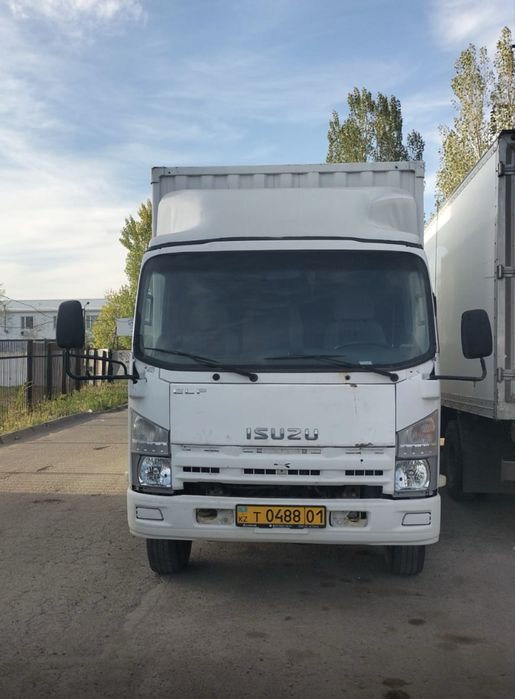 Исузу 5 тонник, 2 Газели.