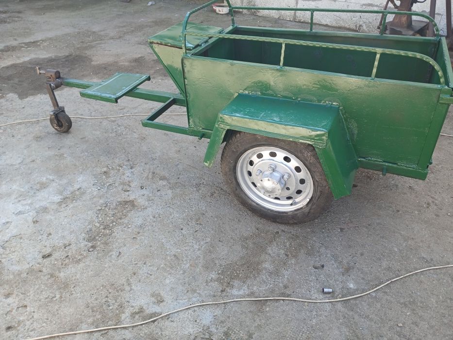 Vreau să vând remorcă urgent de motocultor