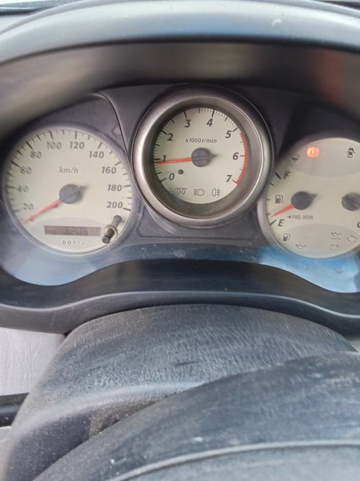 Vând Mașina de teren