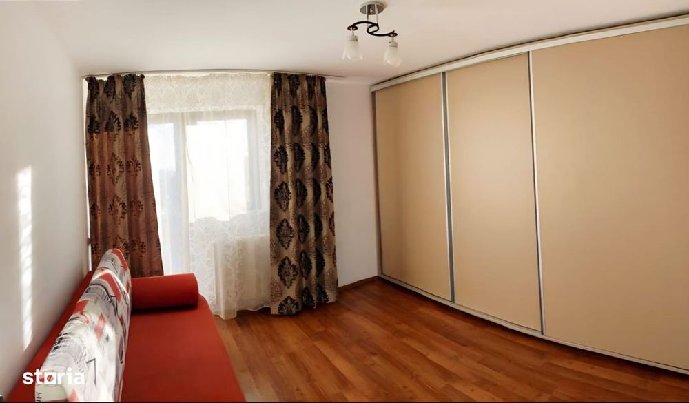 De închiriat Casă 6 camere Sediu firmă Birouri 220mp Miroslava