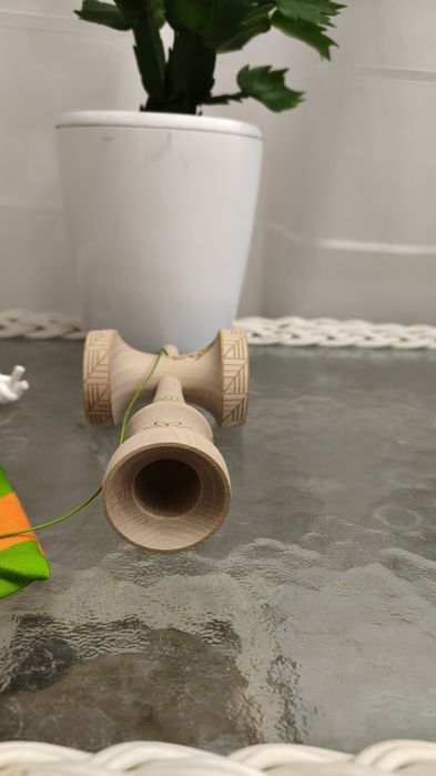 ET PRO MOD Lotus kendama