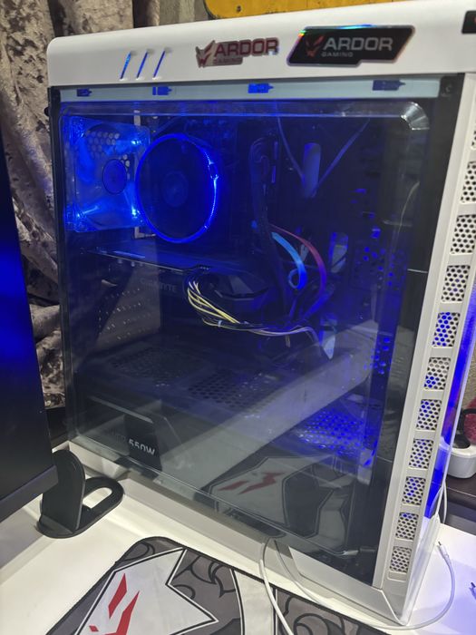 Продам компютер.