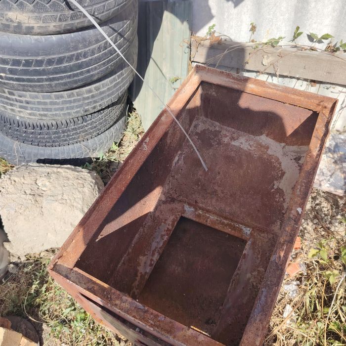 Продам печь с шамотными кирпичами