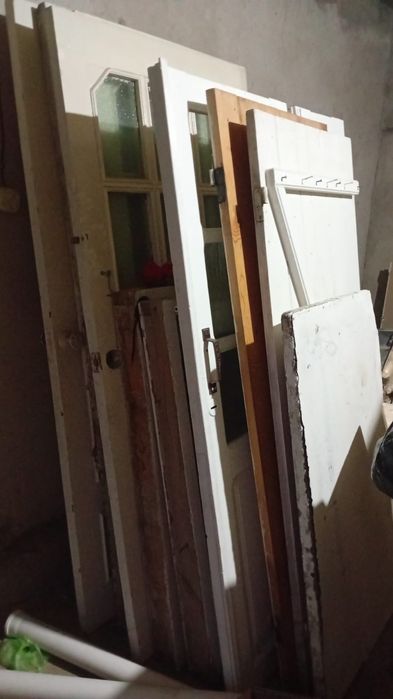 Двери железная...