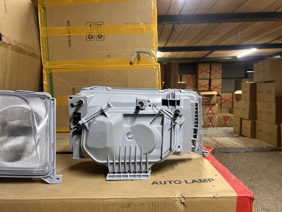 Mercedes 124E Фара