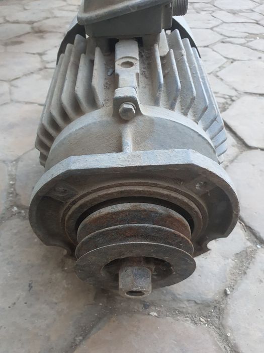 Станоклар учун электро маторлар сотилади.