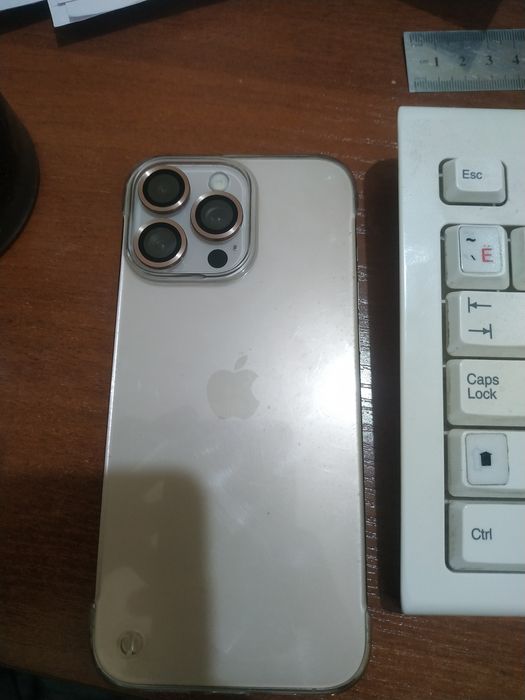 Iphone 16 pro max (lux 1x1)