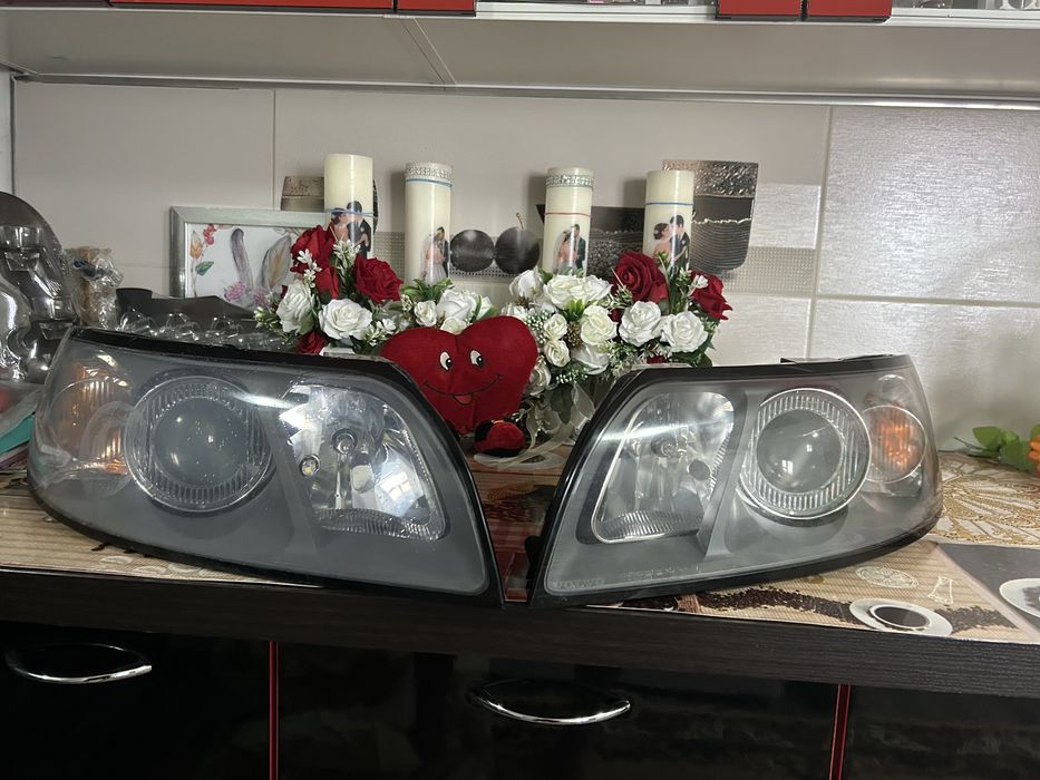 Vand faruri halogen volvo v50 2007 nu au defecte