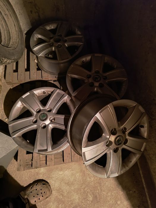 Jante aliaj și tabla,8buc,pe 15,5x112, VW,Audi,Skoda Seat,250 lei