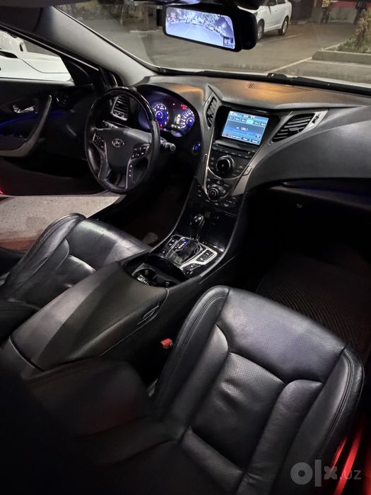 Hyundai granduer full moshina sotiladi