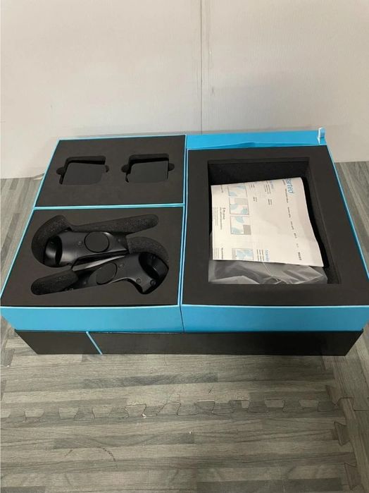 Сволен от витрина HTC Vive пълен комплект за PC Windows компютър