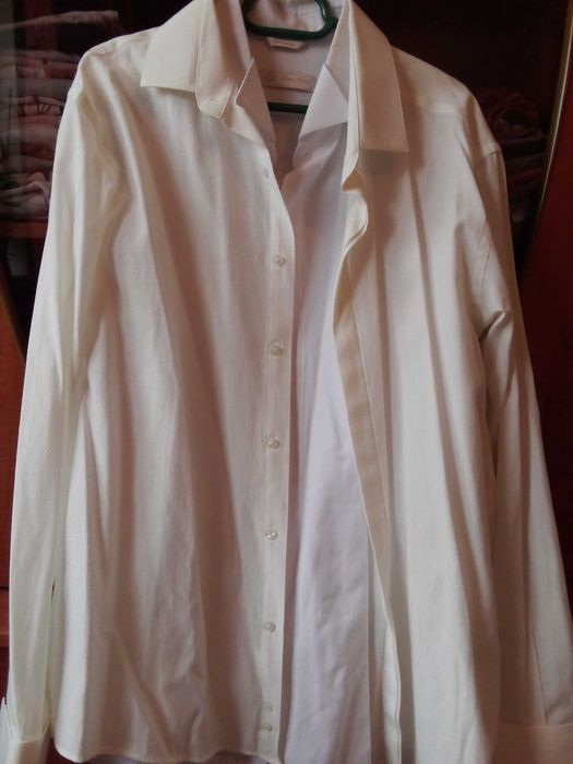 Costum potrivit pentru evenimente