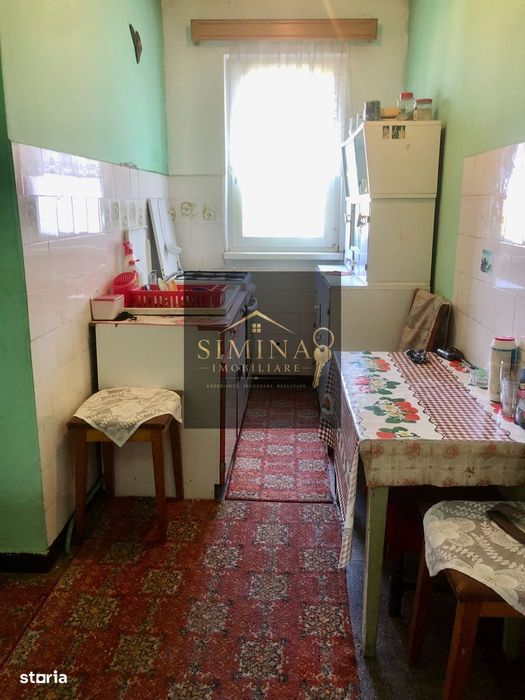 Apartament 2 Camere, De Vanzare, Str Godeanu, Dambu