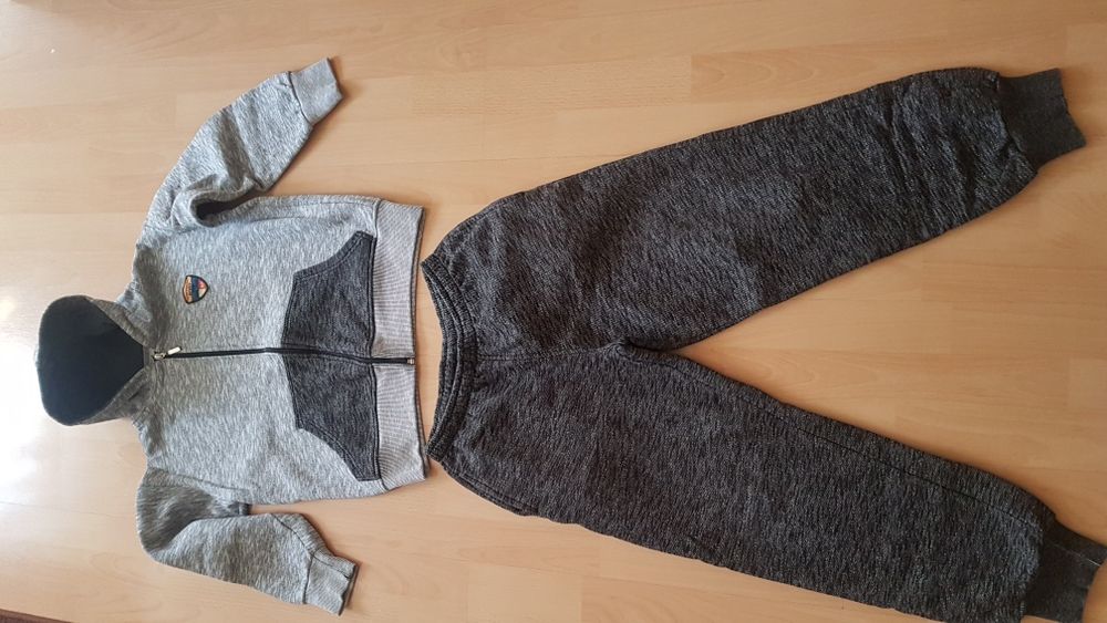 Суитшърт и Ватиран екип  с качулка