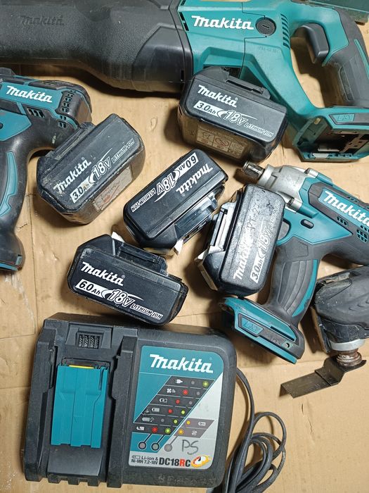 Set Makita 18v cu acumulatori flex roto fierăstrău circular pendular