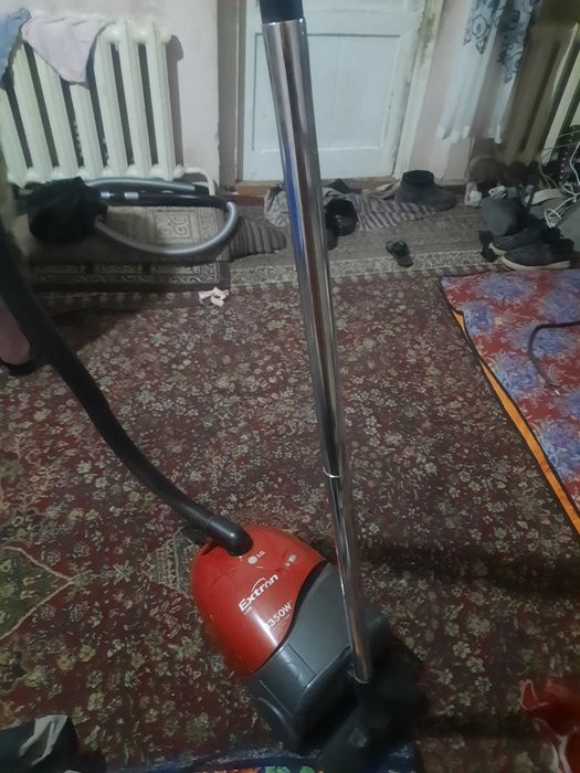 Продам пылесос лж