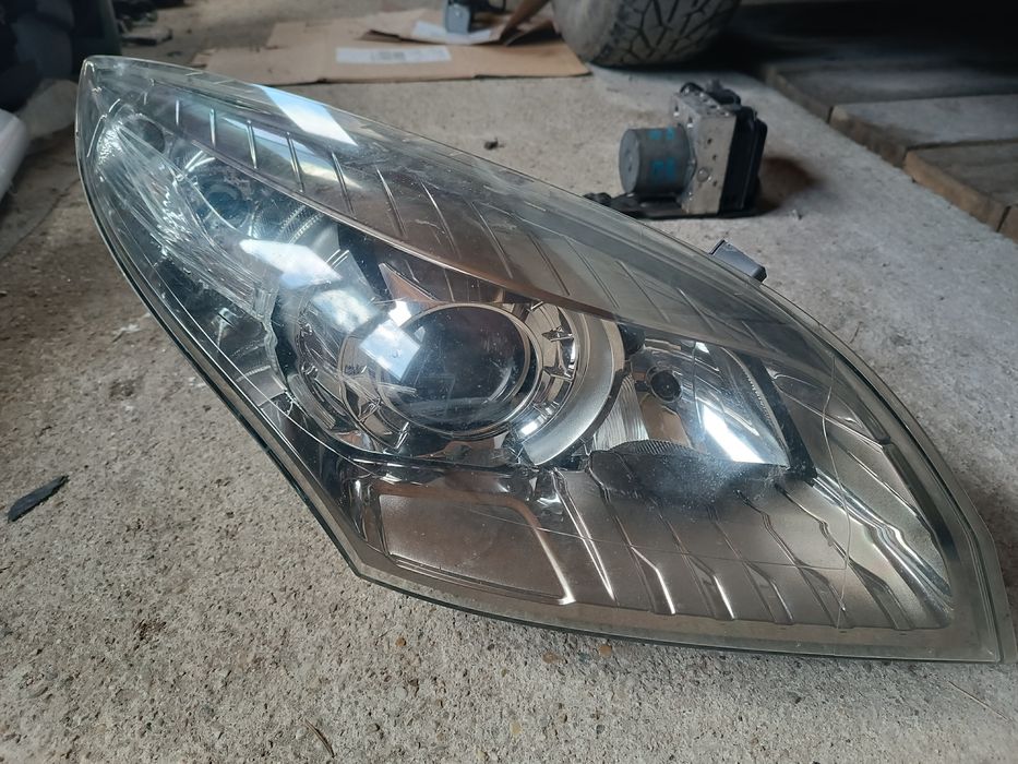 Capota haion stop far bara Dacia Logan Duster Sandero Strpway Jogger Renault Megane3 Clio3 Clio4 Scenic2 Laguna2 Megane2 far bara fata Logan Megane
