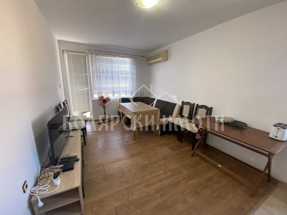 Дава се под наем Тристаен апартамент в Велико Търново, Колю Фичето - 80 кв.м за 348.84 € - Снимка #1