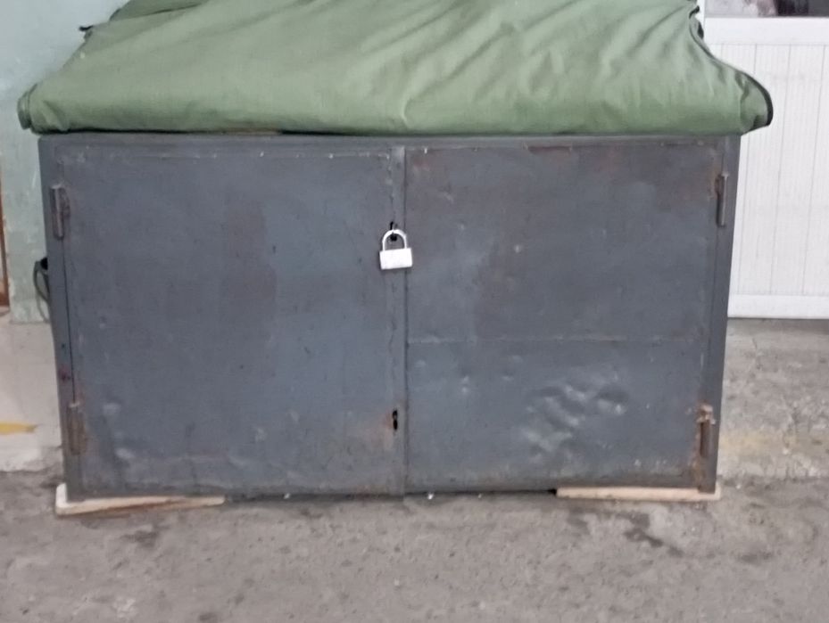 Temir sef yoki sandiq