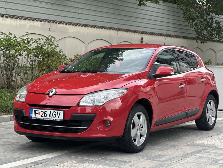 RENAULT Megane 2011 — imagine 2