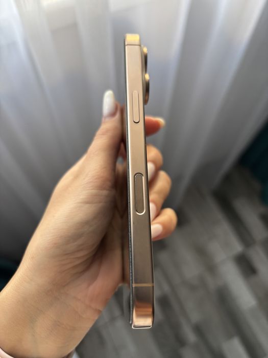 Iphone 16 Pro - 128 GB - Gold
