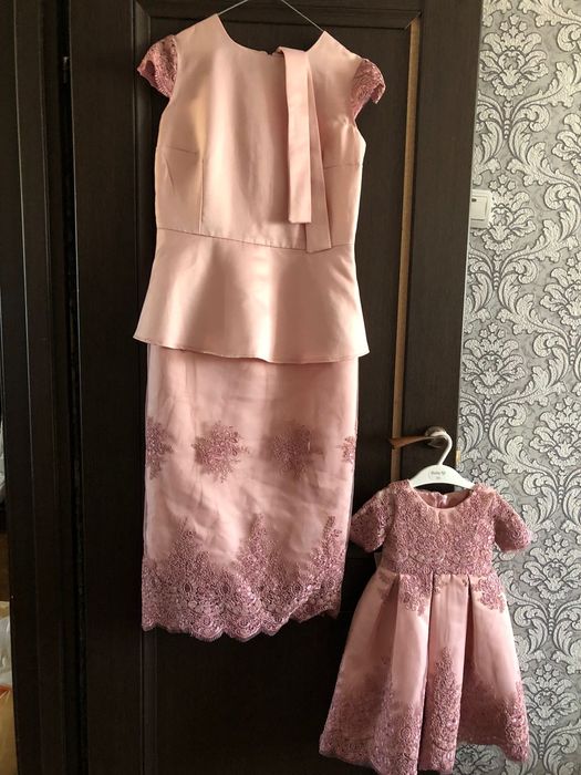 Продам платья Мама и дочь