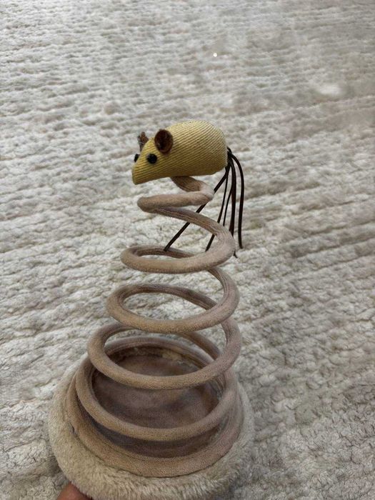Спираль-игрушка для кошек