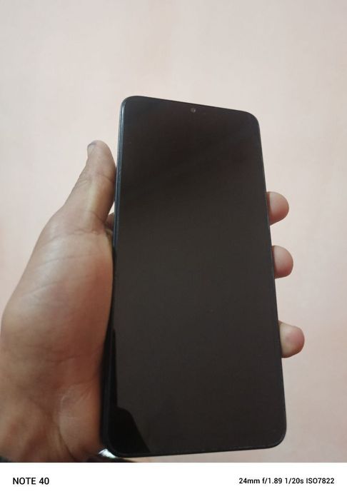 Redmi 13C xotirasi 8+4 ga 256gb idial tel