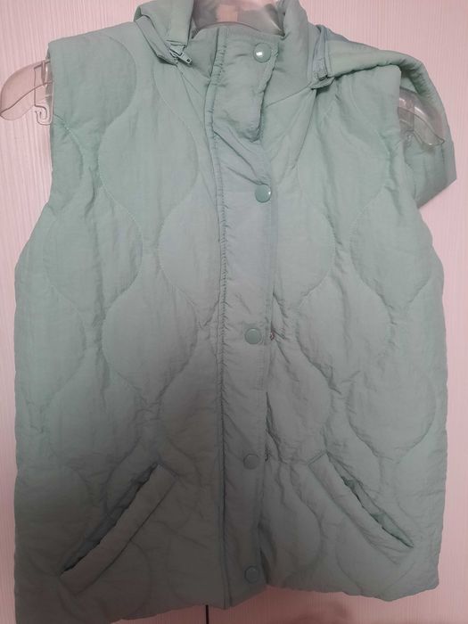 Дрешки в различен размер. Дебело зимно яке Mayoral-продадено и други