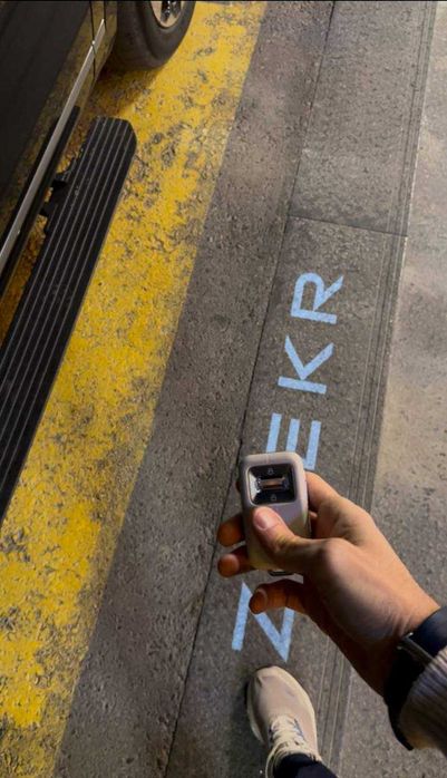 ZEEKR 9X Ultra - хамма ранглар бор