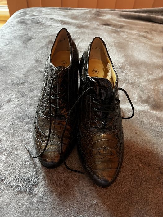 Pantofi piele lacuita masura 36