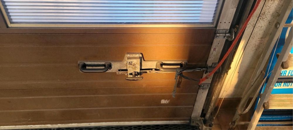 USA SECTIONALA INDUSTRIALA Hormann poarta garaj H 278 x L300  Garantie