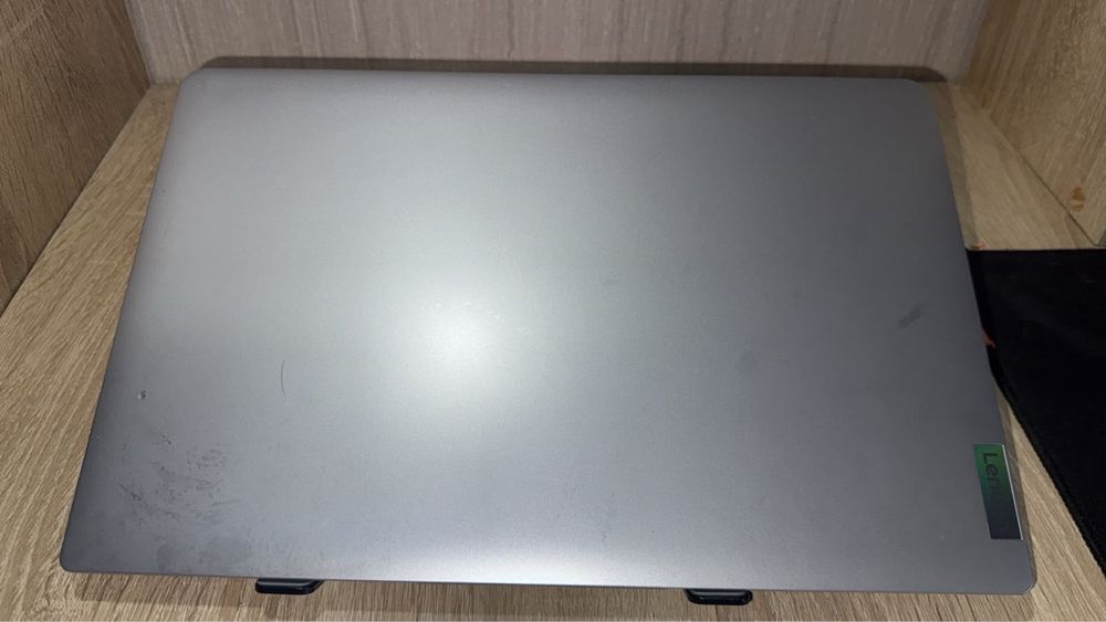 Lenovo ноутбук почти новый