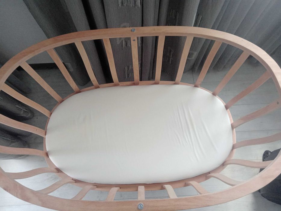 Люлеещо се легло за бебе