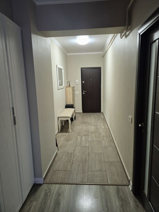 Apartament 3 camere + boxa** Bloc nou**str Trotus**Utilat și Mobilat