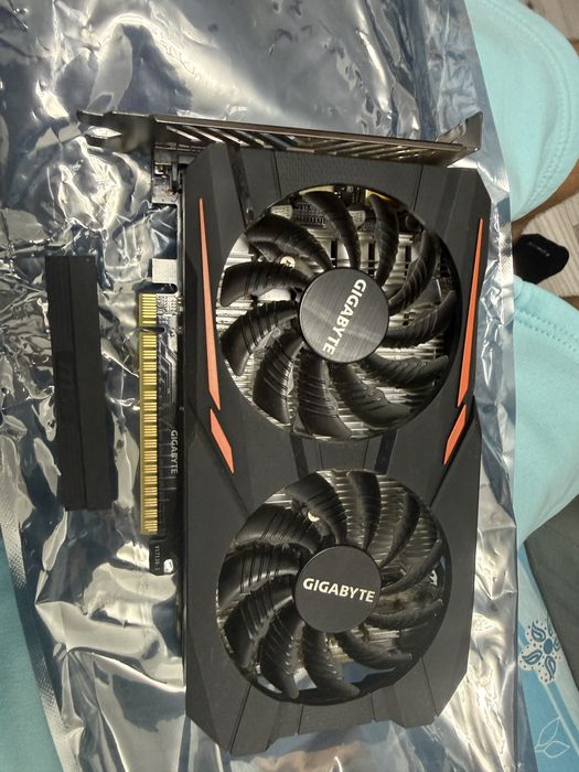 Placa video Gigabyte Geforce 1050 Ti