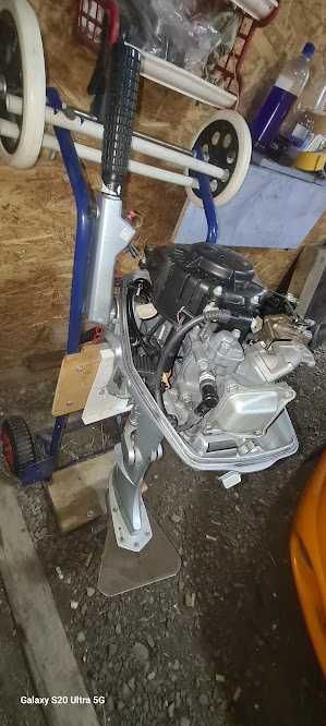 Motor de barca Honda 5 cp 4 timpi dus la 6cp plus impecabil