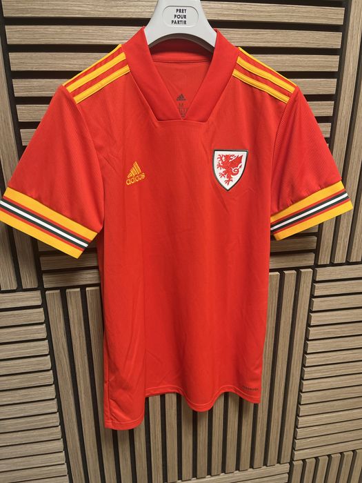 ADIDAS : Wales National Team Home Jersey 2020 Уелс размер М / Оригинал