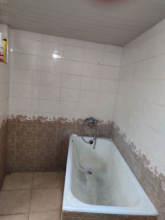 Ucashka sotiladi  8.7 sotix