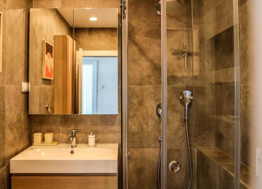 Дава се под наем Двустаен апартамент в Пловдив, Сточна гара - 60 кв.м за 265.2 € - Снимка #2