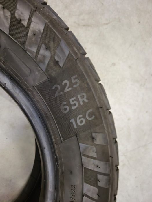 2 anvelope vara Kleber 225 65 16C aproape noi
