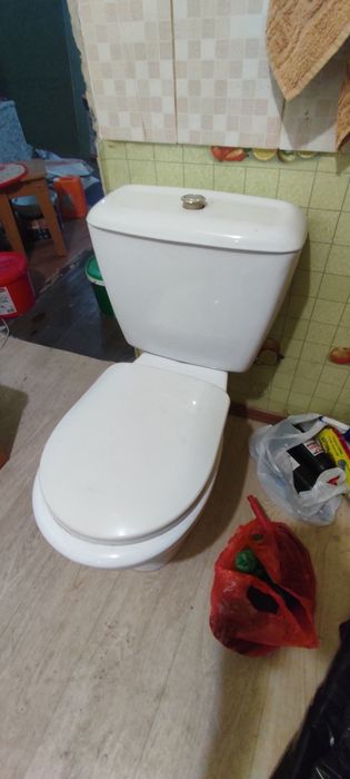 Продам унитаз в хорошем состоянии