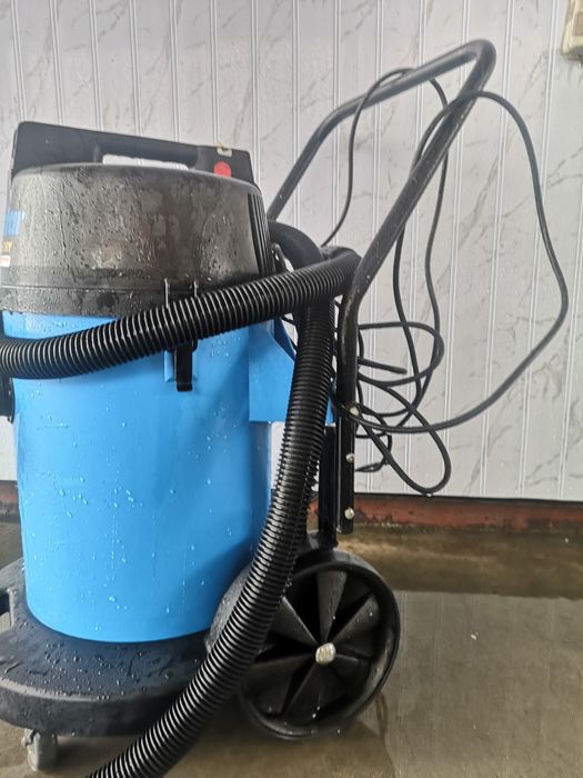 KerstarПрофиПрахосмукачка с Два Мотора 2х2200Wat Строител Шлафан бетон